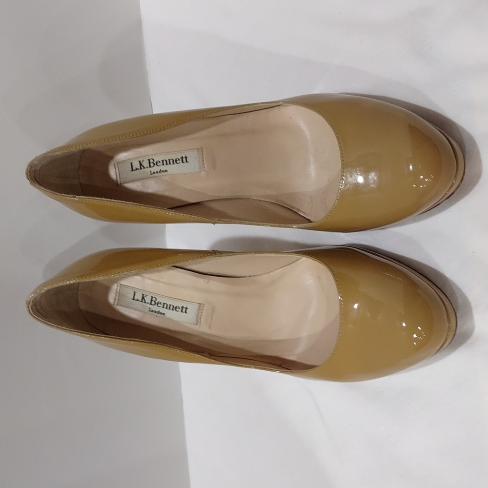 L.K.Bennett PATENT LEATHER NUDE ROUND TOE PUMPS STILETTOS SIZE 38/ US 5.5